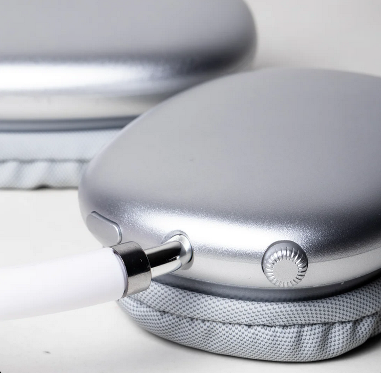 AerPods Pro Max (Silver Edition)