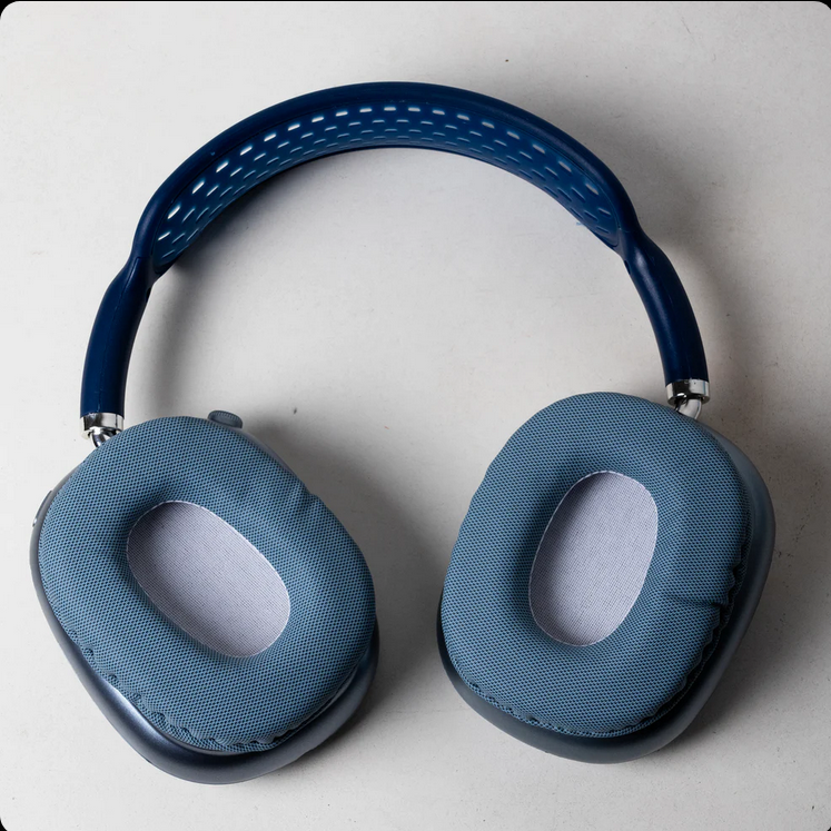 AerPods Pro Max (Blue Edition)